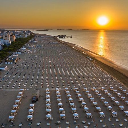 Villa Beethoven Lignano Sabbiadoro Eksteriør bilde